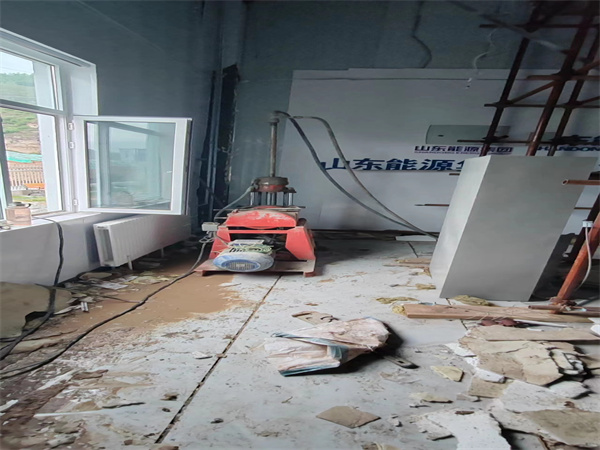 通海地基基础下沉墙体裂缝加固注浆顶升施工